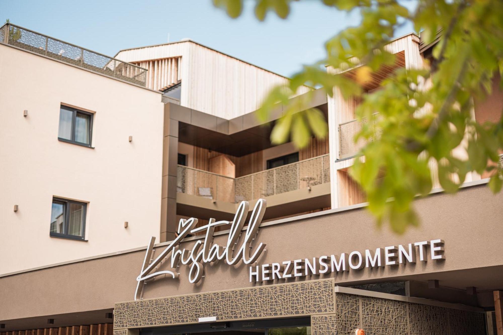 Hotel Kristall - Herzensmomente (Adults Only) Leutasch Bagian luar foto